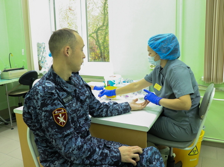 Сотрудники Росгвардии пополнили банк крови станции переливания в Йошкар-Оле