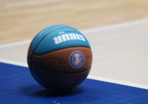 В России стартовал большой баскетбол. Единая лига начала свой 17-й сезон. Пока еще чемпионат не набрал крейсерскую скорость, можно поставить некоторые вопросы, которые были бы весьма кстати для составления гида по высшему дивизиону российского баскетбола. Напомним, что действующим чемпионом здесь является московский ЦСКА. И эта же команда выступает главным фаворитом первенства. 