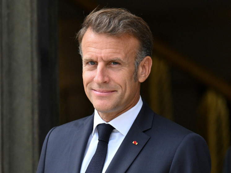 Макрон предложил задерживать российские танкеры на долгий срок