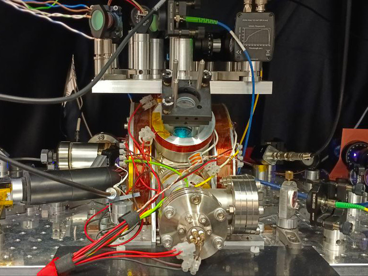 The Lebedev Physical Institute of the Russian Academy of Sciences demonstrated the most accurate portable atomic clock.