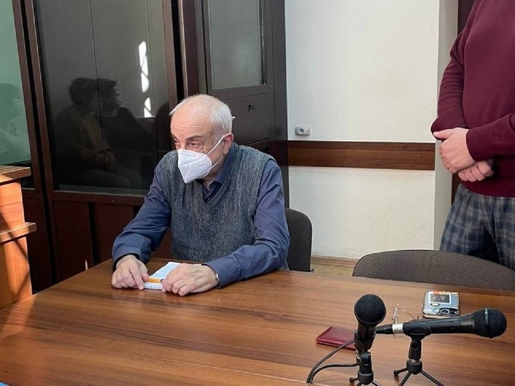 Отца оппозиционера Леонида Волкова* оштрафовали в Екатеринбурге