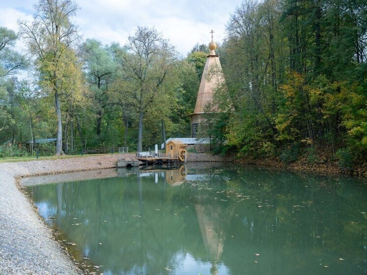 Осенние виды Боровского монастыря воодушевили калужского губернатора