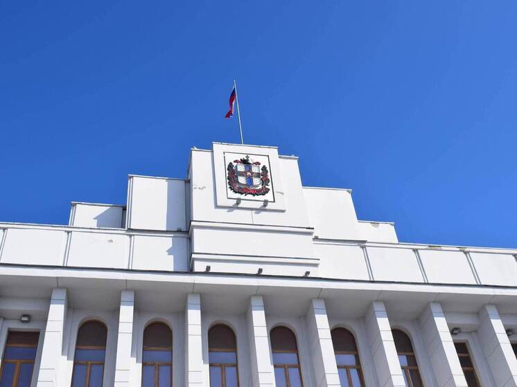 Губернатор Омской области Хоценко продлил полномочия четырём руководителям ведомств