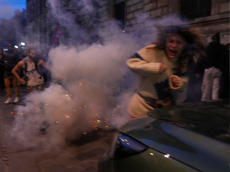 Во Франции продолжается мощный политический кризис