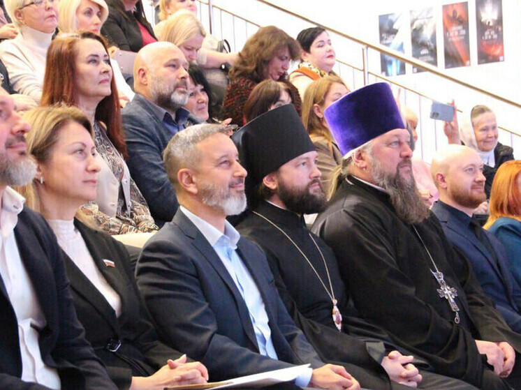 Торжества в честь Дня учителя прошли в мультимедийном историческом парке Мелитополя «Россия — моя история»