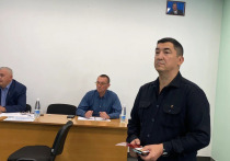 В Херсонской области ко Дню учителя «Единая Россия» организовала поздравления и выездной прием работников образования в школе