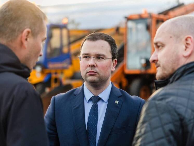 Иван Лебедев оценил готовность Мурманска к зиме и выслушал дорожников
