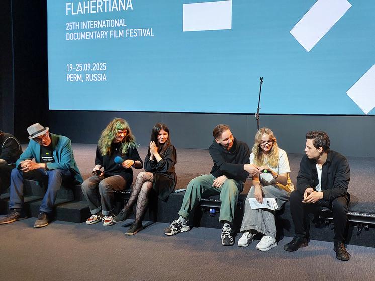 Молодые поэты Перми и Казани.