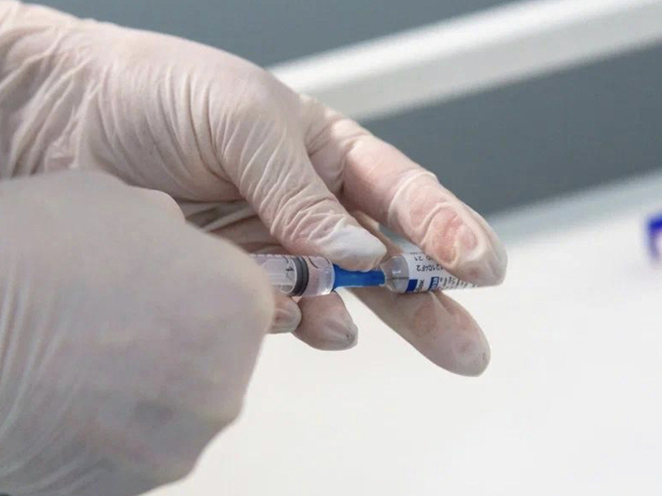 В Минздраве сообщили об отсутствии обязательной вакцинации от COVID-19 в Новосибирске