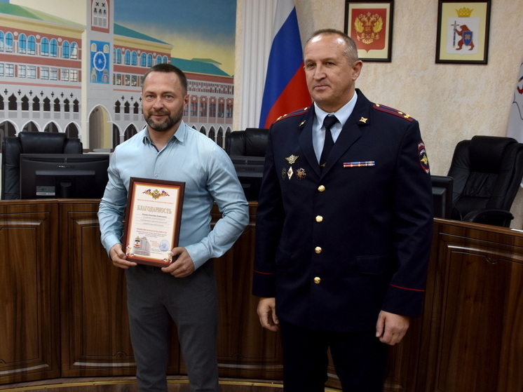 В Марий Эл МВД поблагодарило сотрудника ломбарда за помощь пенсионерке