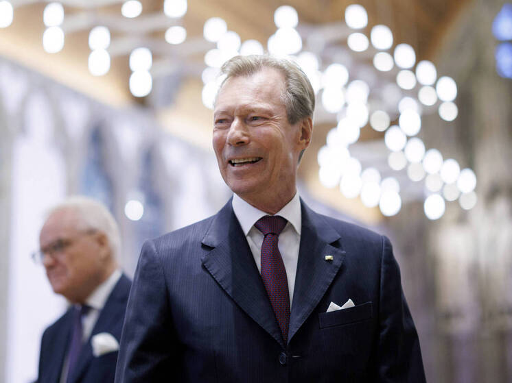 RTL: Великий герцог Люксембурга Анри отрекся от престола