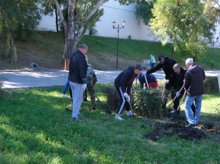 В сквере Ульянова в Астрахани началась масштабная реконструкция зелёной зоны