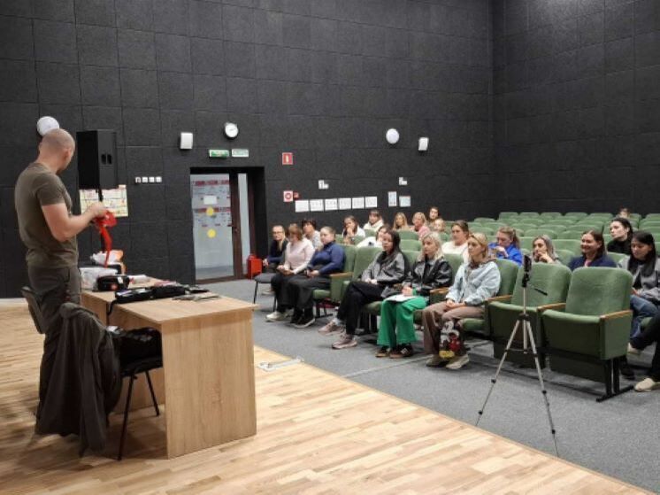 В белгородской гимназии прошел урок первой помощи для родителей и педагогов