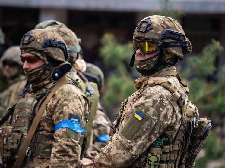 Rus bir kadın, SBU'nun Kiev rejiminden memnun olmayan Harkov sakinlerinin kişisel verilerini topladığını bildirdi.