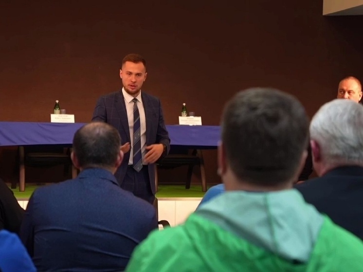 Макаров встретился с руководителями спортивных федераций ДНР