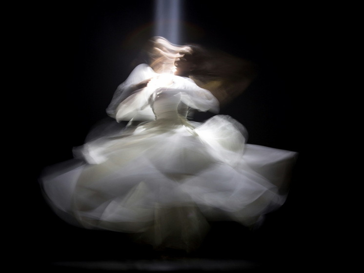 Священник объяснил, каким образом души вновь соединяются после смерти