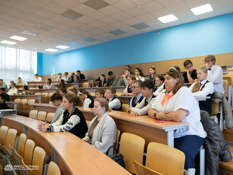 По итогам вступительной кампании - 2025 первокурсниками КФУ им. В. И. Вернадского стали не только крымчане: зачислено 657 человек из разных субъектов, областей и краев нашей страны. Впервые, по словам руководителя вуза Владимира Курьянова, зачислен 31 студент из Москвы.