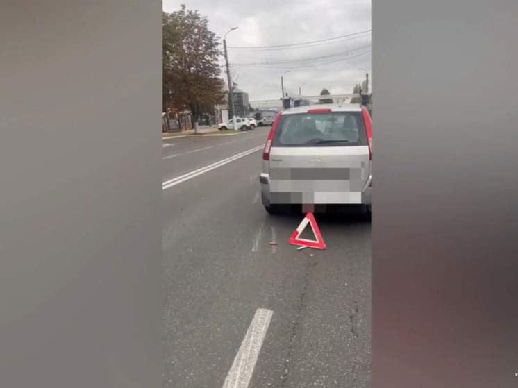 В Белгороде иномарка сбила пешехода на зебре