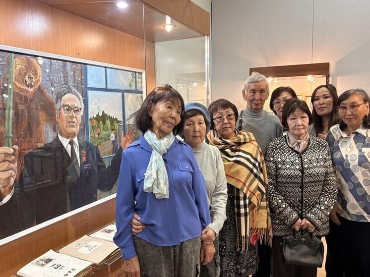 В Якутском музее открылась выставка в честь 110-летия педагога и Героя соцтруда Георгия Бессонова
