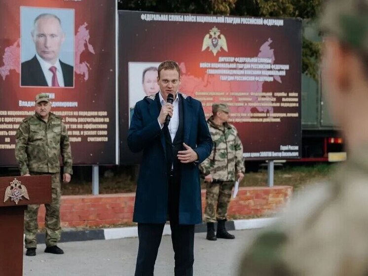 Павел Малков поздравил росгвардейцев с получением краповых беретов