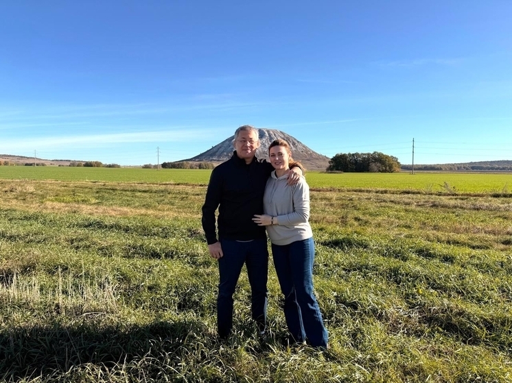 Радий Хабиров поехал с супругой в Ишимбайский район