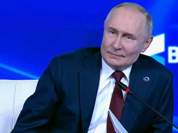 Президент России Владимир Путин на заседании Международного дискуссионного клуба «Валдай» сообщил, что именно страны НАТО отказались от обязательного включения транспондеров во время полетов военных самолетов над Балтийским морем