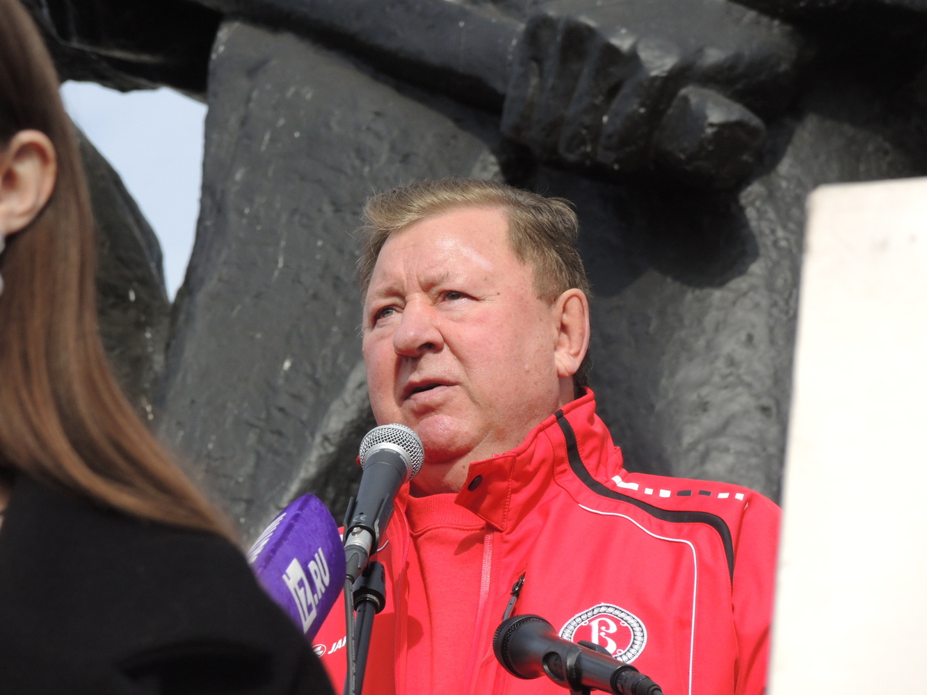 Момент возложения цветов