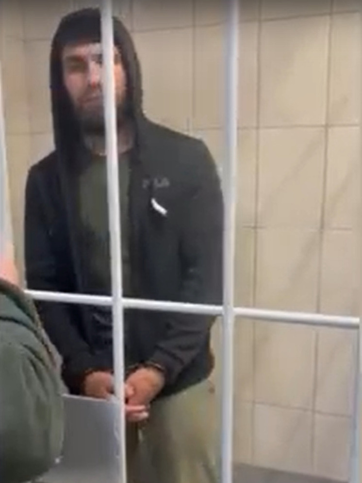 В Ленинградской области задержали дагестанца после конфликта из-за намаза на парковке