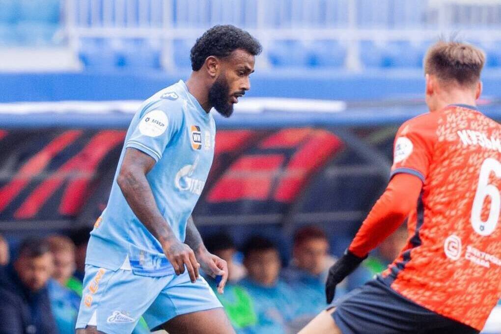 Бывший наставник сборной России высказался о ничьей «Зенита» с «Акроном»