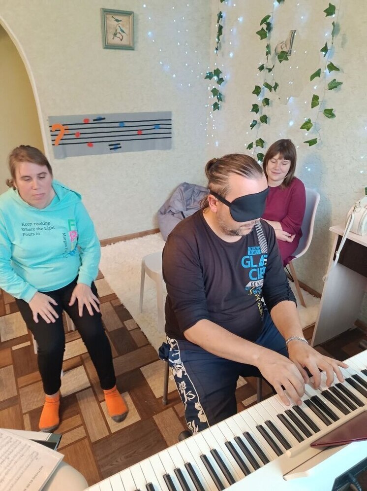 В октябре этого года исполнится вот уже целый год, как для людей с ограничениями по зрению открыты новые, раннее немыслимые горизонты