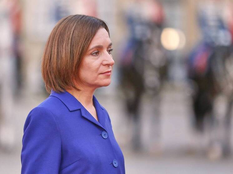 Санду поддержала протестующих в Грузии