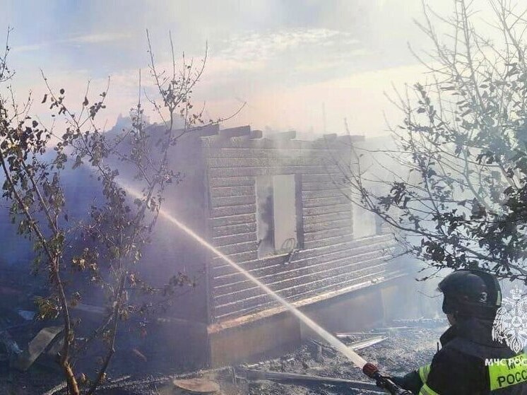 В Туле сгорело одно из заброшенных зданий