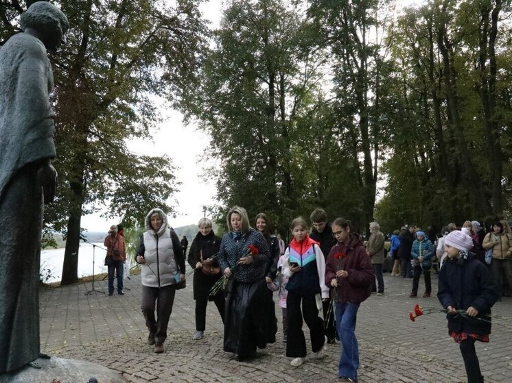В Тарусе стартовал XXXIX Цветаевский праздник.