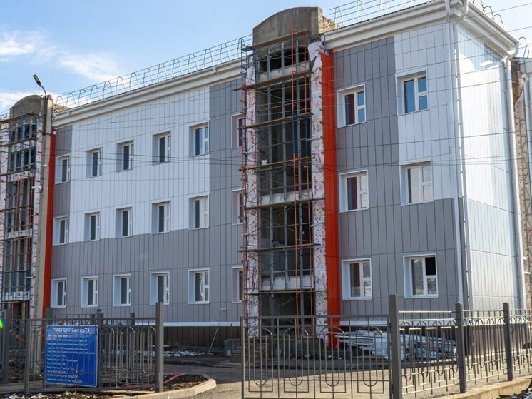 Министр сельского хозяйства России Оксана Лут проверила ход строительства поликлиники в Бурятии