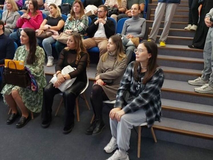 День открытых дверей в главном роддоме Ленобласти прошел с аншлагом