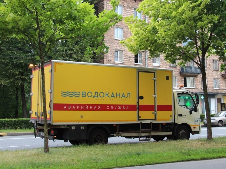 Водоканал Петербурга потратит на аренду спецтехники почти 300 млн рублей