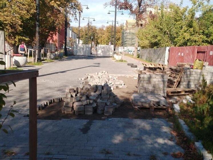 Подрядчик заново уложит тротуарную плитку на улице Соборной в Рязани
