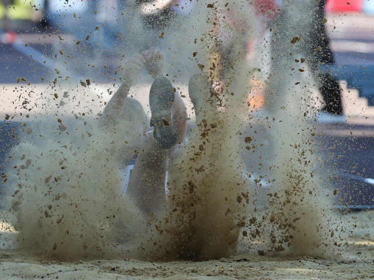 Россиянин-параатлет Евгений Торсунов установил мировой рекорд в прыжках в длину