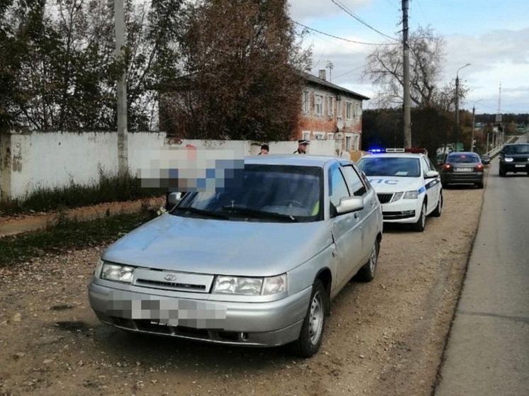 В Мари-Туреке нетрезвая женщина без прав перевозила маленького сына на авто