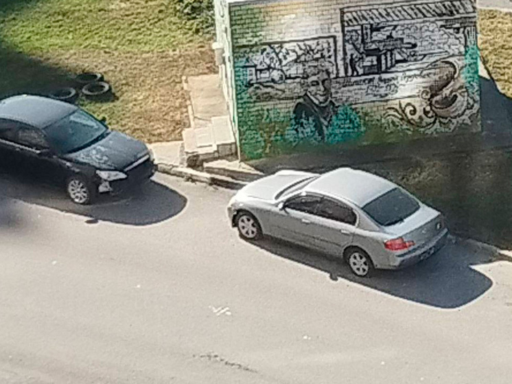 Заброшенные автомобили заполоняют липецкие дворы
