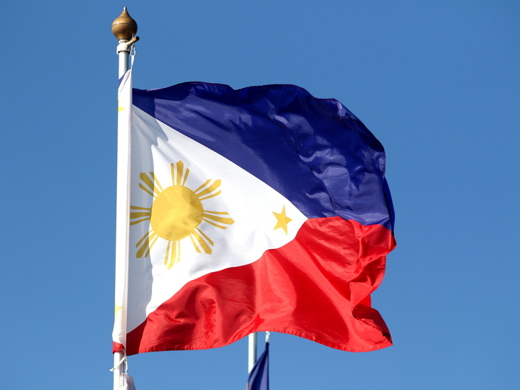 Трое детей 44-летней россиянки вынуждены скитаться по Филиппинам, убежав от мамы