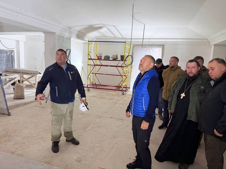 Петербургские парламентарии посетили Мариуполь с рабочим визитом