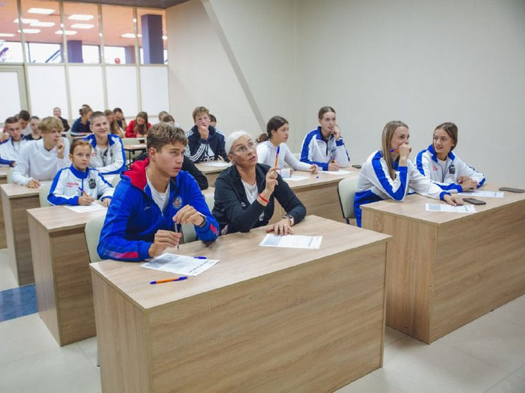 Более тысячи новгородцев написали спортивный диктант