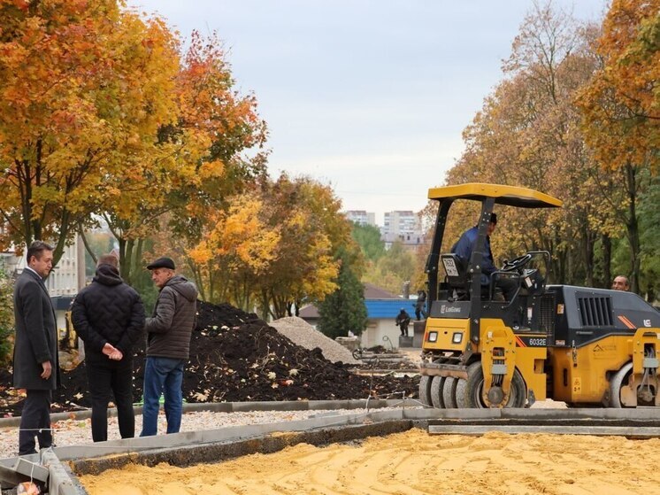  В Новомосковске завершается благоустройство сквера 239-й стрелковой дивизии