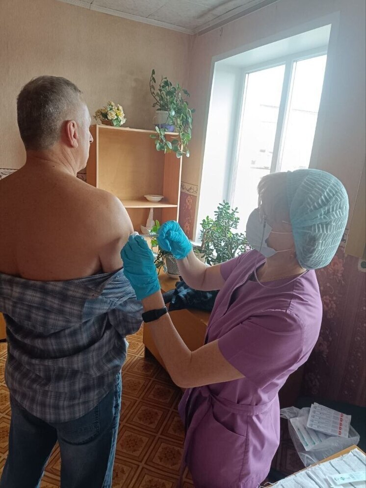 В Орловской области медучреждения проводят выездные вакцинации