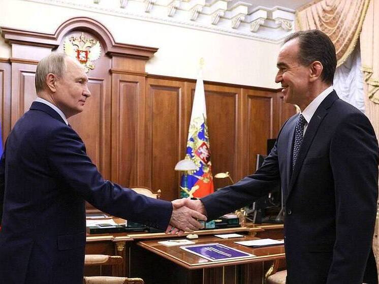 Вениамин Кондратьев поздравил Владимира Путина с Днем рождения