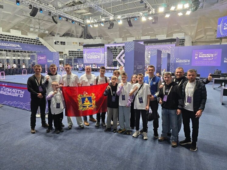 Брянский начинающий пилот Иван Осипов завоевал золото чемпионата «Пилоты будущего»
