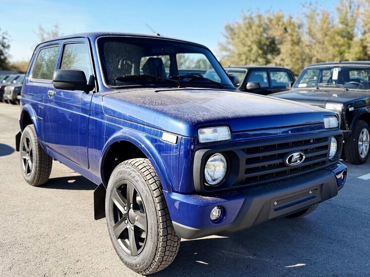 Обновлённый внедорожник Lada Niva Travel сняли на фото — авто уже у дилеров
