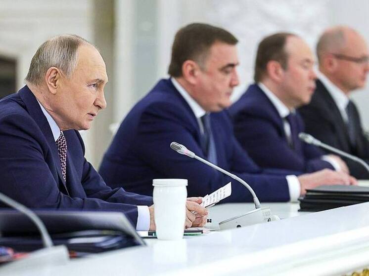 Олег Мельниченко поздравил Владимира Путина с днем рождения от имени жителей Пензенской области