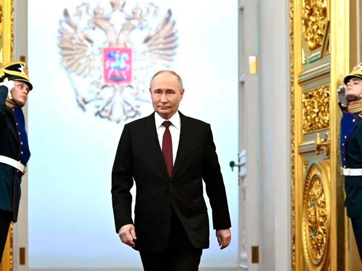 Губернатор Липецкой области поздравил Владимира Путина с днем рождения